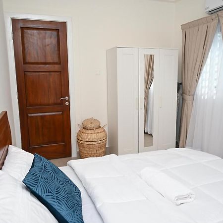 Lokko Serene Accra Bagian luar foto